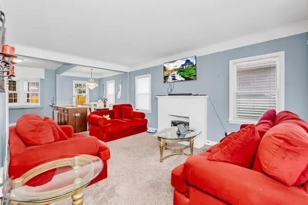 1803 Bush AVE E, Saint Paul, MN 55119