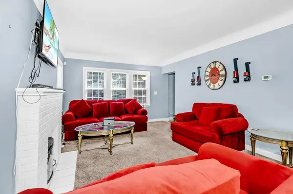 1803 Bush AVE E, Saint Paul, MN 55119