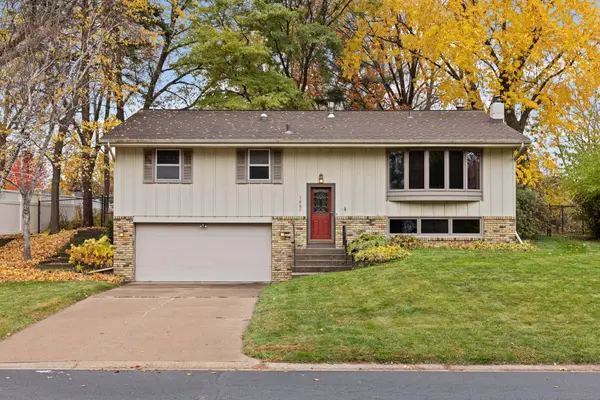 1887 3rd ST NW, New Brighton, MN 55112