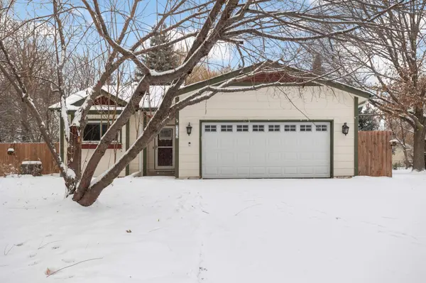 715 Liberty Heights DR, Chaska, MN 55318