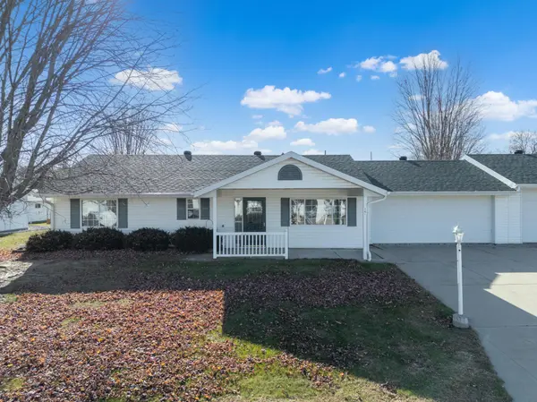 241 6th ST SW, Pine Island, MN 55963