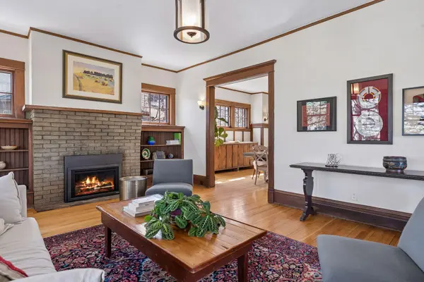143 Lexington Pkwy N, Saint Paul, MN 55104
