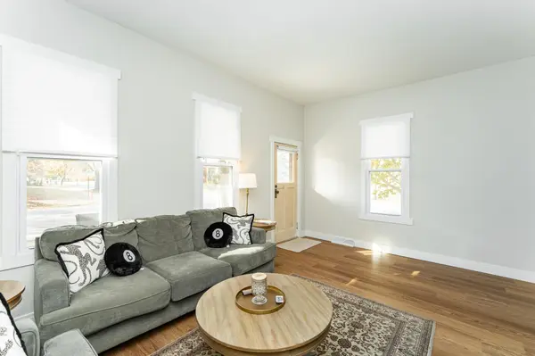 552 E 4th St, Winona, MN 55987