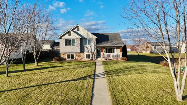 633 17th ST S, Sartell, MN 56377