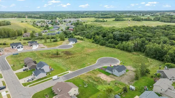 2858 11th AVE NE, Sauk Rapids, MN 56379
