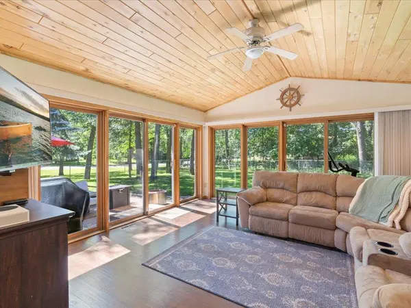 4710 Michelle CIR, Baxter, MN 56425