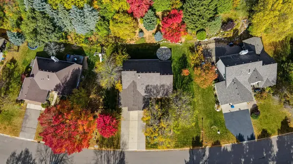 16706 Innsbrook DR, Lakeville, MN 55044