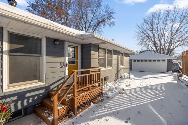 804 Cottage AVE W, Saint Paul, MN 55117