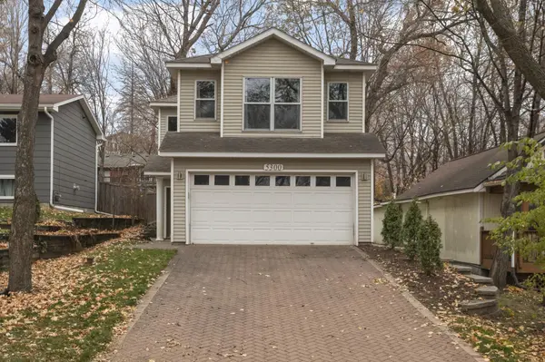 5300 Edsall RD, Minnetrista, MN 55364