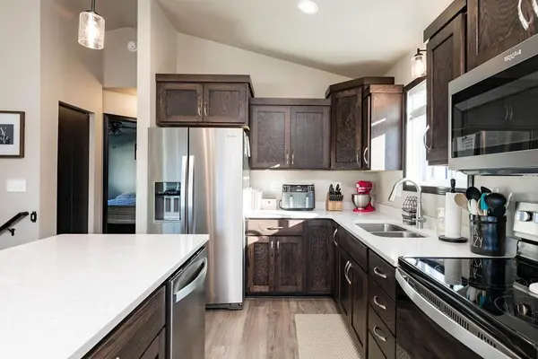 6621 Thomas ST, Horace, ND 58047
