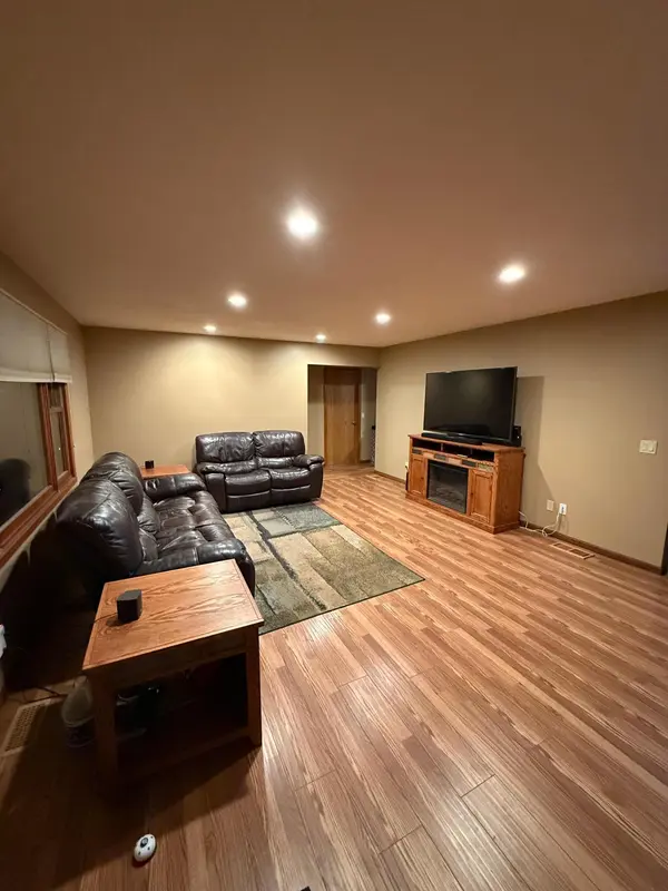 612 E 3rd ST, Monticello, MN 55362