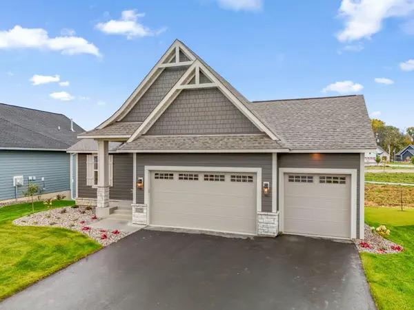 10275 Shadyview LN N, Maple Grove, MN 55311