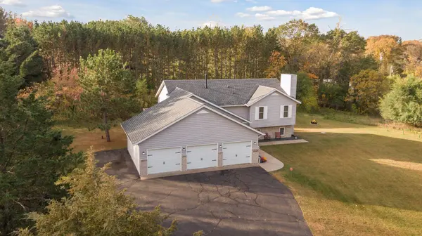 13025 4th ST N, Stillwater, MN 55082