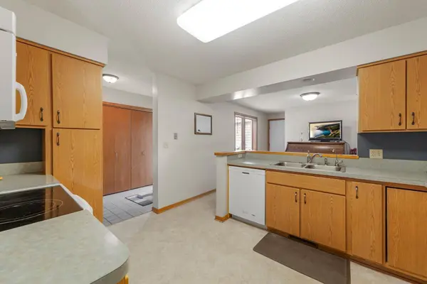 717 Lincoln ST N, Northfield, MN 55057