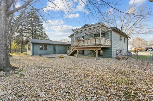 8027 Dupont CT N, Brooklyn Park, MN 55444