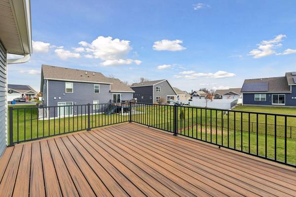 1936 Meridian Curve, Carver, MN 55315