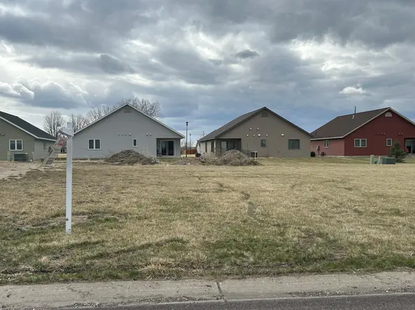 1519 Ranger DR,  Glencoe,  MN 55336