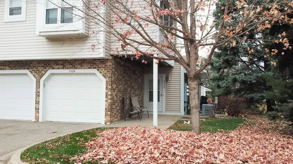 5324 Highpointe DR, Bloomington, MN 55437