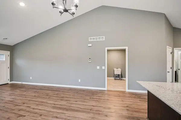 911 Gable ST, Taylors Falls, MN 55084