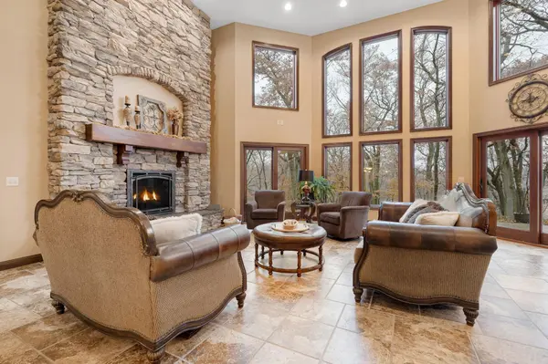 72203 Wineglass RD, Albert Lea, MN 56007