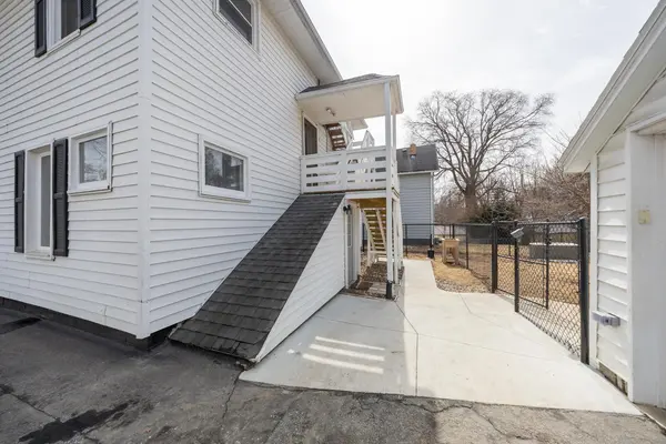 1115 5th AVE NW, Rochester, MN 55901