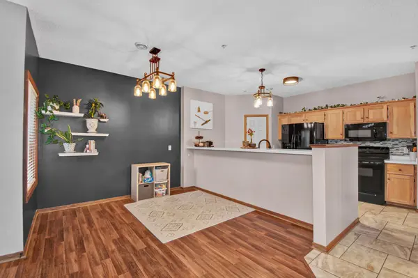 198 Morgan LN, Lino Lakes, MN 55014