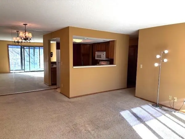 10 Windsor CT #214, New Brighton, MN 55112