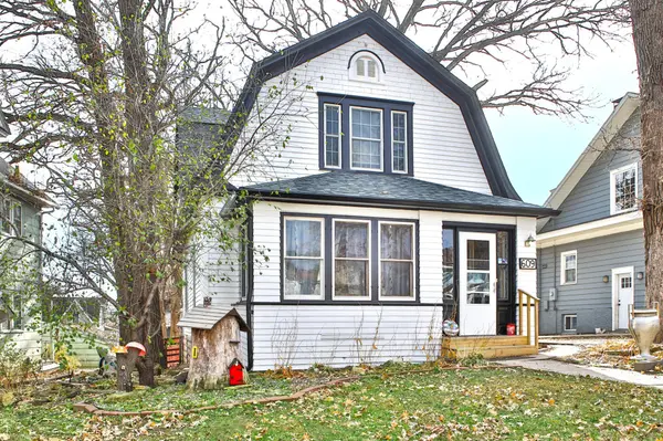 609 Oak Lane, Albert Lea, MN 56007