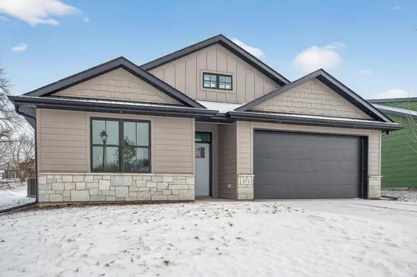 371 Liberty DR,  Hanover,  MN 55341