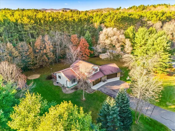 6851 N 550th ST, Menomonie, WI 54751