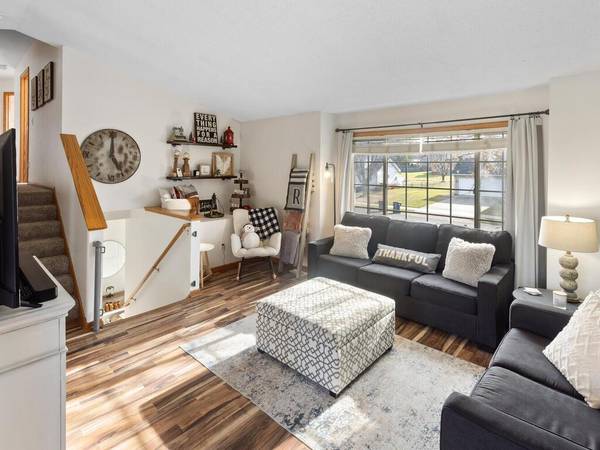 1024 E Orchard ST,  Belle Plaine,  MN 56011