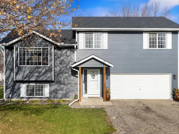 1024 E Orchard ST, Belle Plaine, MN 56011