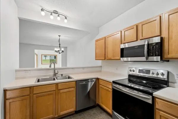 404 Archibald LN, Dundas, MN 55019