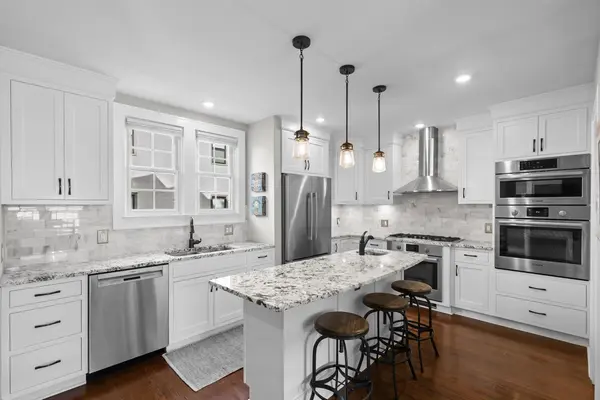 4025 Dupont AVE S, Minneapolis, MN 55409