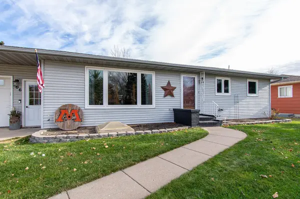 706 Rensvold BLVD, Moorhead, MN 56560