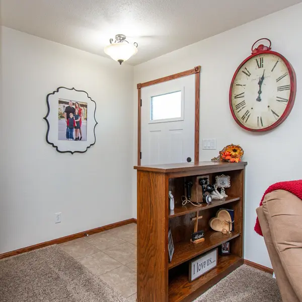 706 Rensvold BLVD, Moorhead, MN 56560