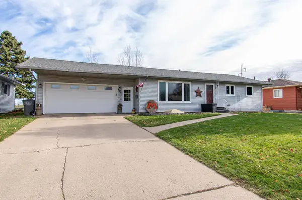 706 Rensvold BLVD, Moorhead, MN 56560