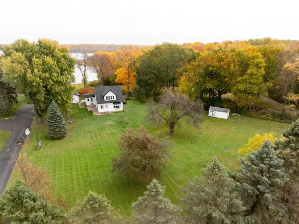 11551 278th ST, Chisago City, MN 55013