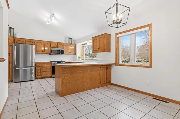 4804 106th LN NE, Circle Pines, MN 55014