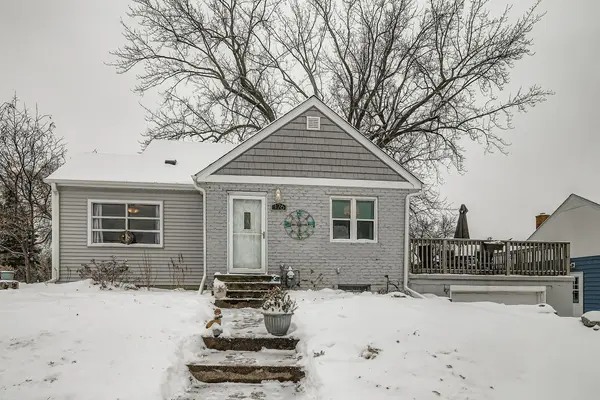 176 Logan AVE W, West Saint Paul, MN 55118