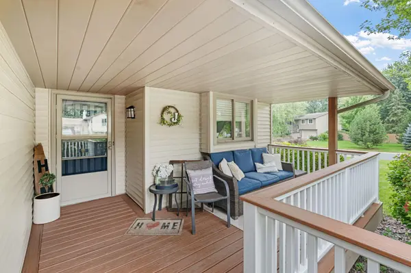 8624 Wedgewood LN N, Maple Grove, MN 55369