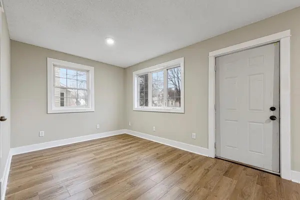 605 10th AVE NW, Austin, MN 55912