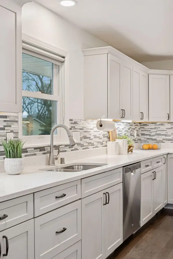7560 Superior TER, Eden Prairie, MN 55344