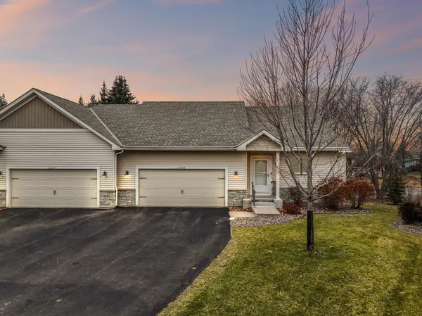 2075 Cardinal GLN,  North Saint Paul,  MN 55109