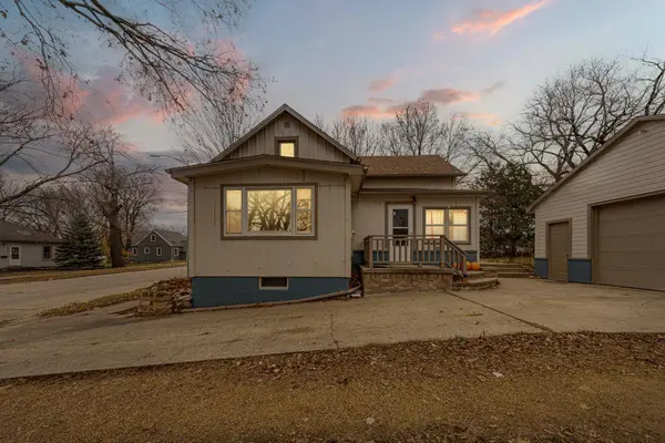 1114 N Prairie AVE, Fairmont, MN 56031