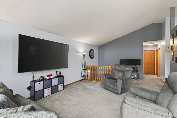 25705 18th ST W, Zimmerman, MN 55398