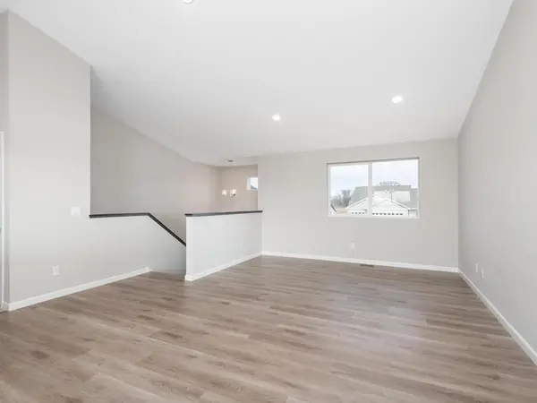 536 Winkler TRL N, Cologne, MN 55322