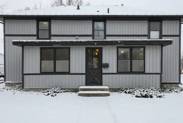 726 7th AVE NW, Faribault, MN 55021