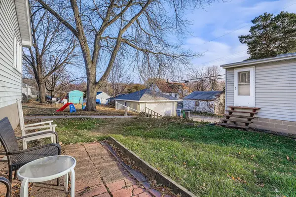 554 36 1/2 AVE NE, Minneapolis, MN 55418
