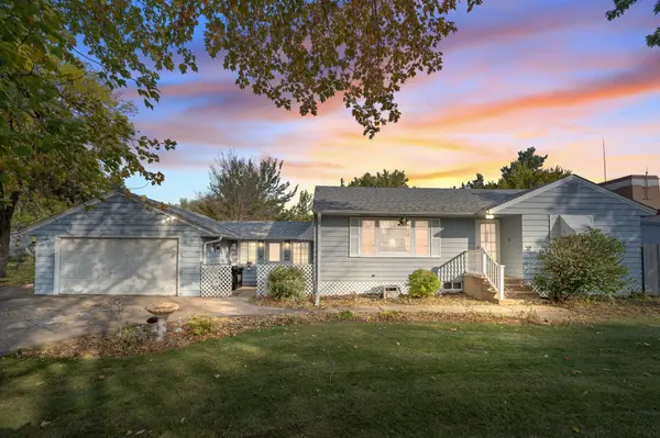 2851 113th AVE NW, Coon Rapids, MN 55433